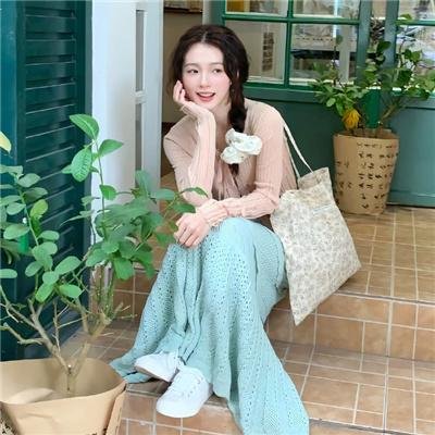 龙纹身的女孩